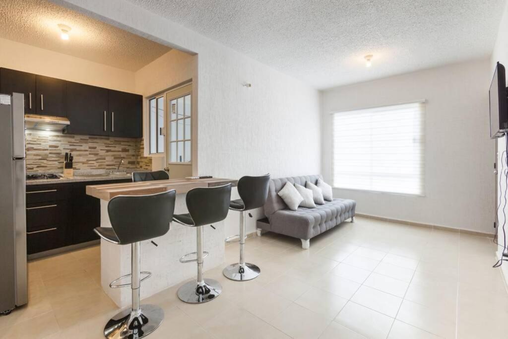 Apartamento Departamento Vacacional En Playa Del Carmen.